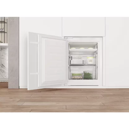 Вбудований холодильник Whirlpool WHC20 T352, Відкритий, В інтер'єрі, Морозильна камера - 68 л, Білий, Висота 193.5 см